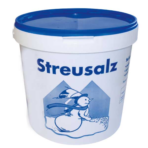 Weißer Eimer mit blauem Deckel Streusalz